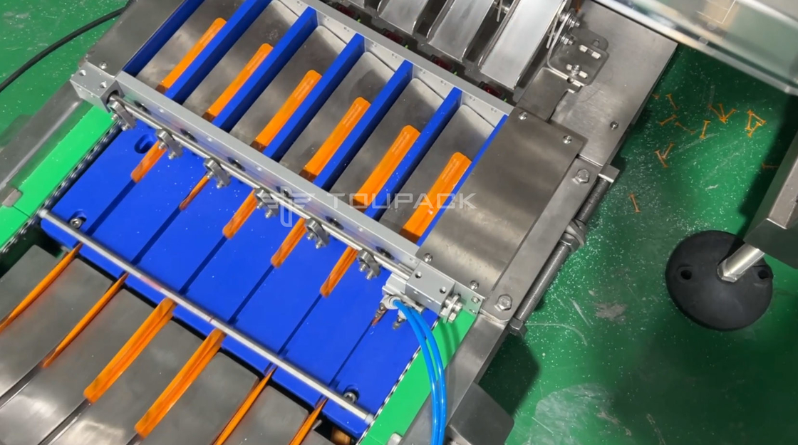 Máquina de embalagem de saquetes de várias colunas com pesador de compressão