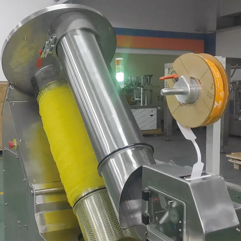 Máquina de bolso de malha automática vertical de alta velocidade Saco de malha vegetal de cenoura Baler de pêra Máquina de embalagem automática de redes