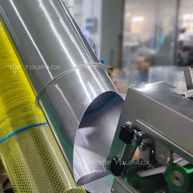 Máquina de Embalagem de Sacos de Malha para Alho com Grampos Semi Automática para Embalagem de Sacos de Malha para Gengibre