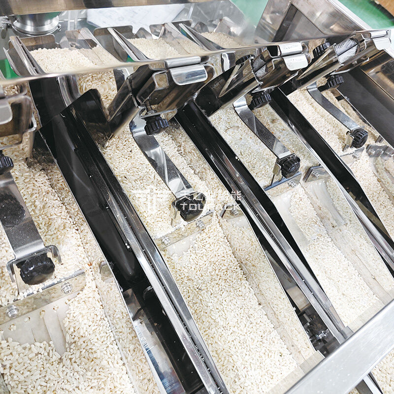 Máquina de embalagem de pó de especiarias 100g 200g 500g Equipamento de embalagem de pó de pimenta Máquina de enchimento e selagem de pó